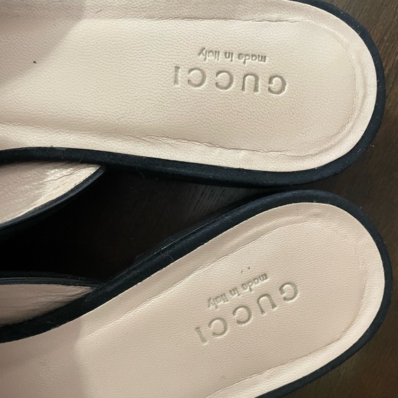 Authentic Gucci shoes - Picture 4 of 5